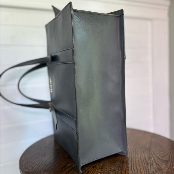 Cole Haan vestry Leather Tote Bag - Picture 7 of 14